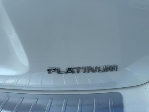 2020 Nissan Pathfinder Platinum