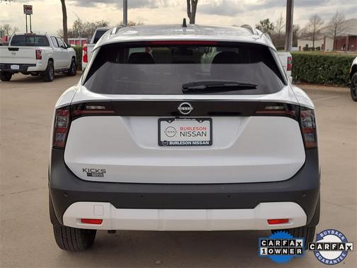 2026 Nissan Kicks SV