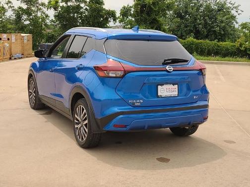 Electric Blue Metallic 2021 Nissan Kicks SV