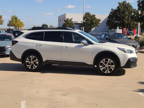 2022 Subaru Outback Touring