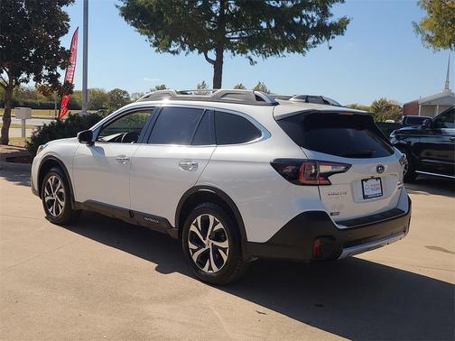 2022 Subaru Outback Touring