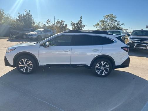 2022 Subaru Outback Touring