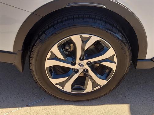 2022 Subaru Outback Touring