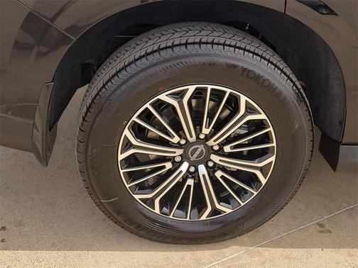 2025 Nissan Armada Platinum