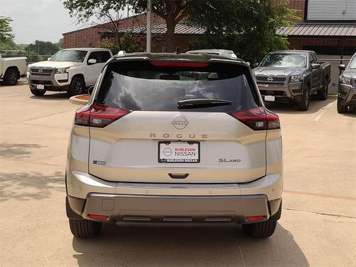 2025 Nissan Rogue SL
