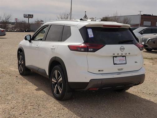 2025 Nissan Rogue SL
