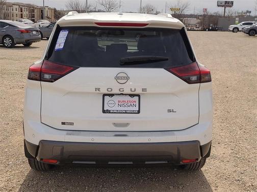 2025 Nissan Rogue SL