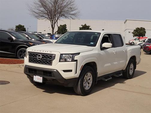 2024 Nissan Frontier SV