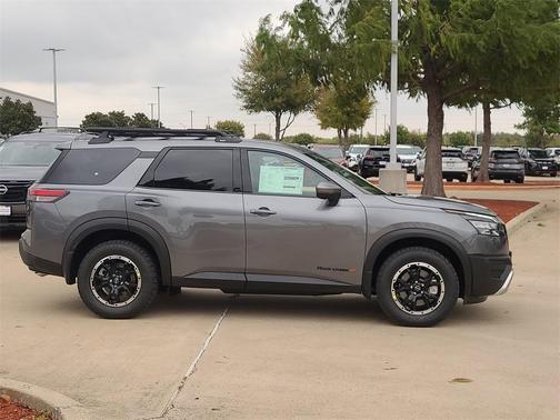 2025 Nissan Pathfinder Rock Creek