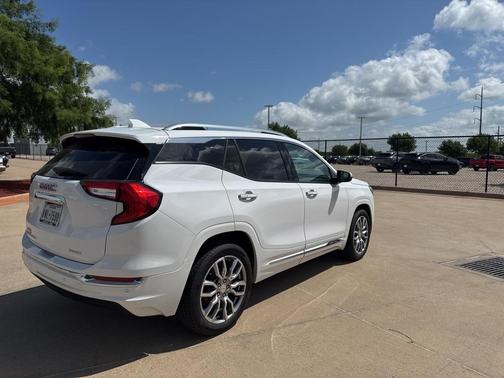 2024 GMC Terrain Denali