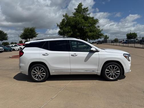 2024 GMC Terrain Denali