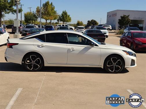 2025 Nissan Altima SR