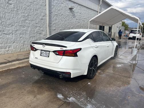 2025 Nissan Altima SR