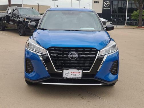 Electric Blue Metallic 2025 Nissan Kicks Play S