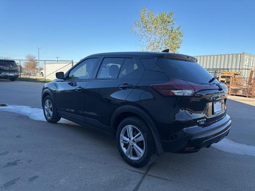 2024 Nissan Kicks S