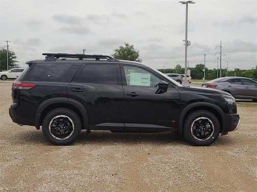 2025 Nissan Pathfinder Rock Creek