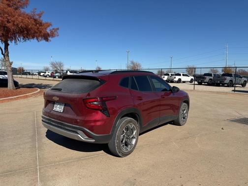 2025 Chevrolet Trax LT