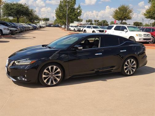 2023 Nissan Maxima Platinum