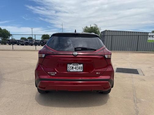 2023 Nissan Kicks SV