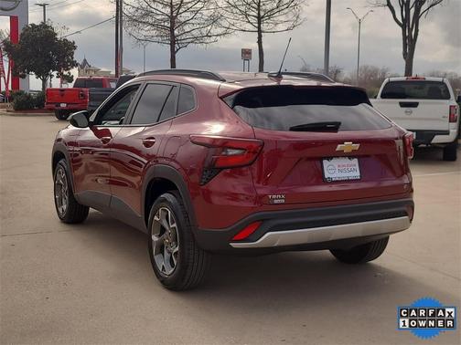 2025 Chevrolet Trax LT