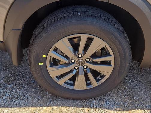 2025 Nissan Pathfinder S