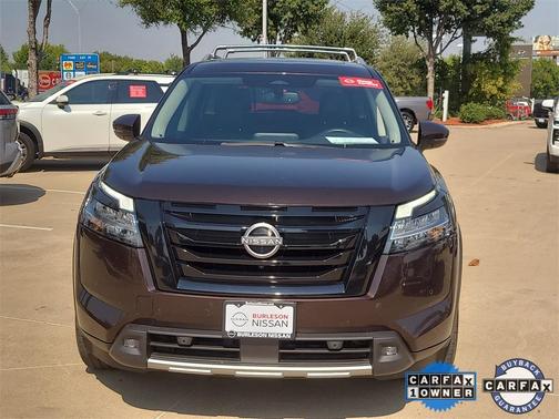 2022 Nissan Pathfinder SL