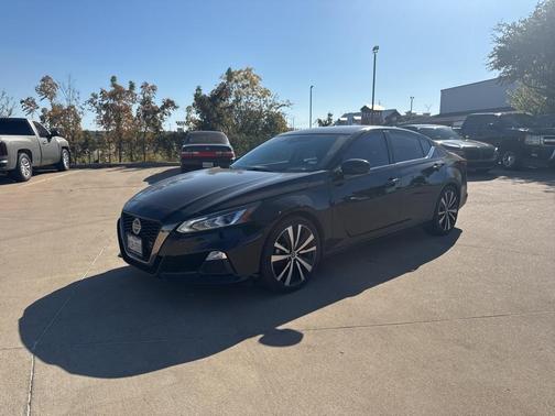 2022 Nissan Altima 2.5 SR