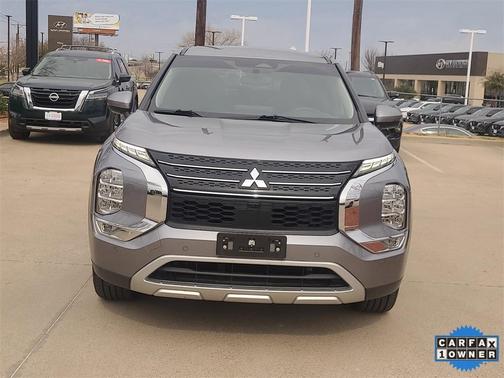 2022 Mitsubishi Outlander SE