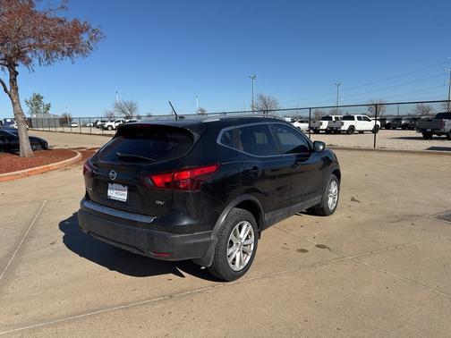 2018 Nissan Rogue Sport SV