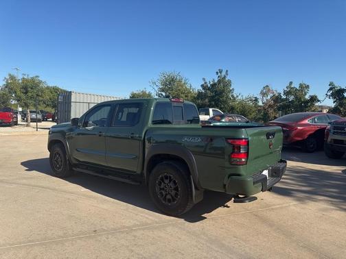 2022 Nissan Frontier PRO-4X
