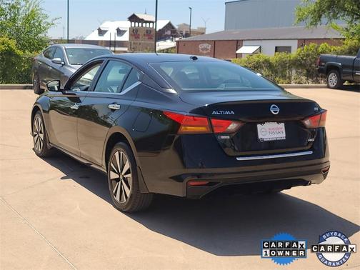 2022 Nissan Altima 2.5 SV