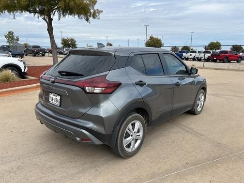 2024 Nissan Kicks S