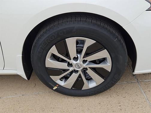 2025 Nissan Altima S