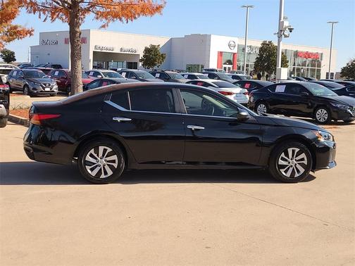 2025 Nissan Altima S