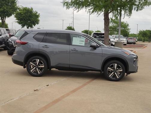 2025 Nissan Rogue SL