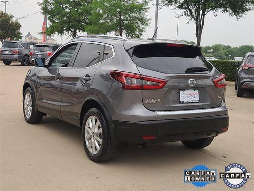 2021 Nissan Rogue Sport SV