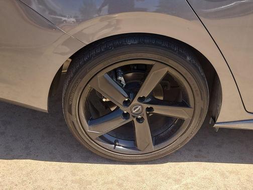 Gun Metallic 2024 Nissan Sentra SR