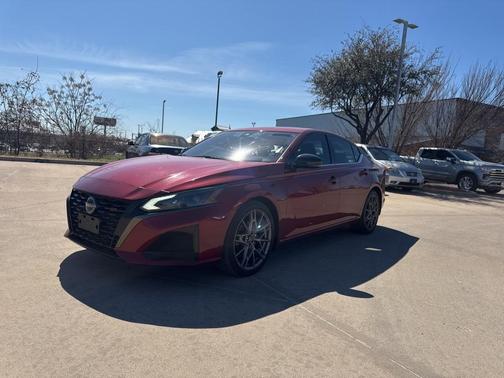 2023 Nissan Altima 2.0 SR