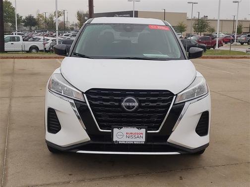 2023 Nissan Kicks S