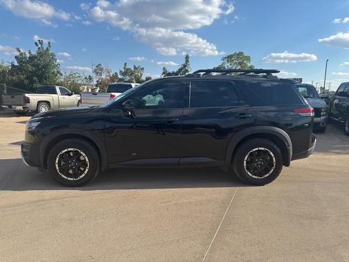 2023 Nissan Pathfinder Rock Creek