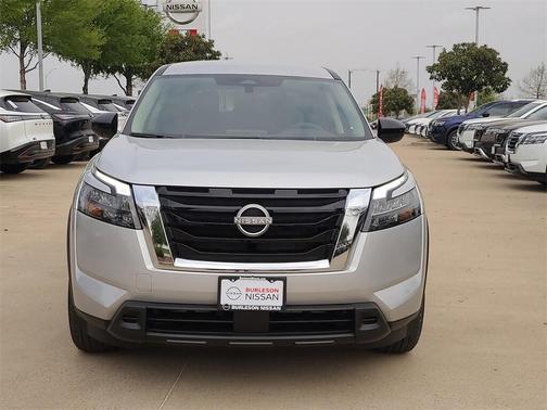 2025 Nissan Pathfinder S