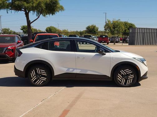 2026 Nissan Leaf SV+