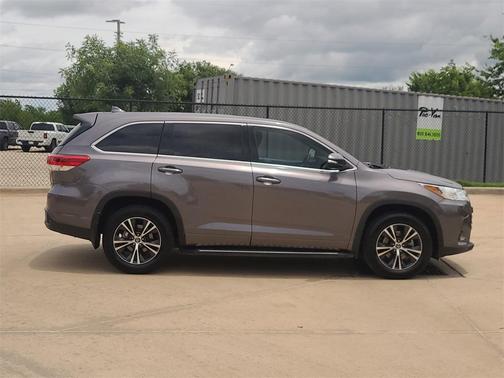 2018 Toyota Highlander LE Plus