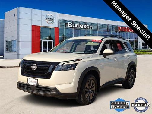2024 Nissan Pathfinder SV