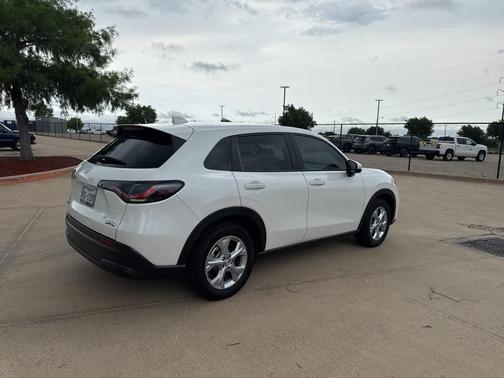 2025 Honda HR-V LX