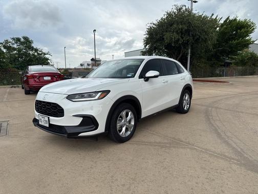 2025 Honda HR-V LX