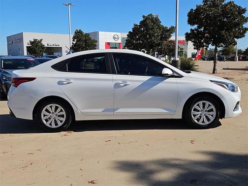 2020 Hyundai Accent SE