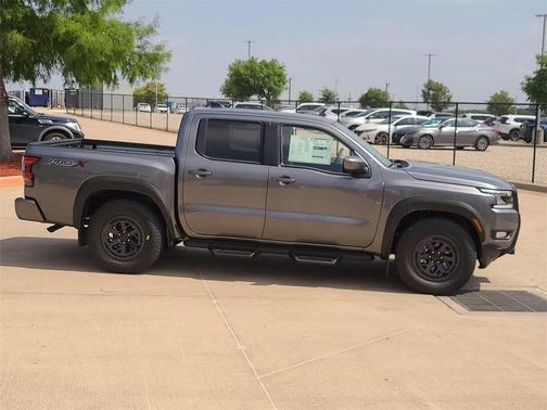 2025 Nissan Frontier PRO-X