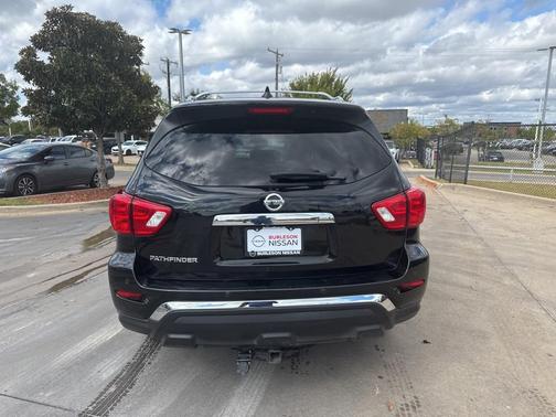 2019 Nissan Pathfinder S