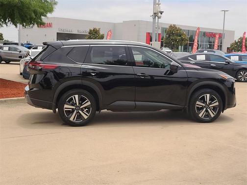 2024 Nissan Rogue SL